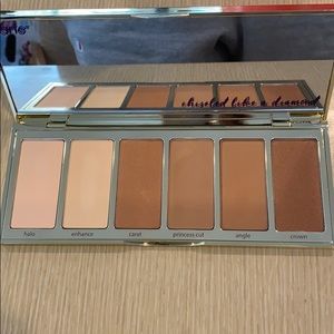 Palette - SOLD BUT CANT MARK AS SOLD OR DELETE